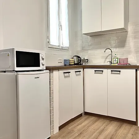 Lilia Charming Flat *