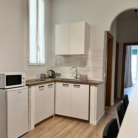 Lilia Charming Flat Apartament *