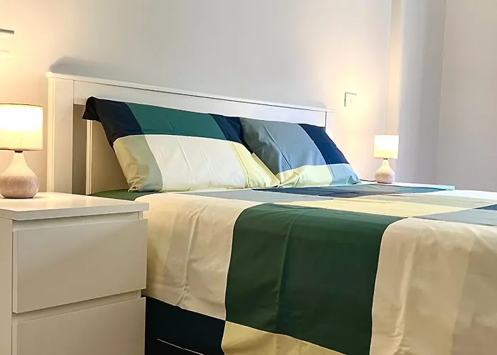 Lilia Charming Flat Rom